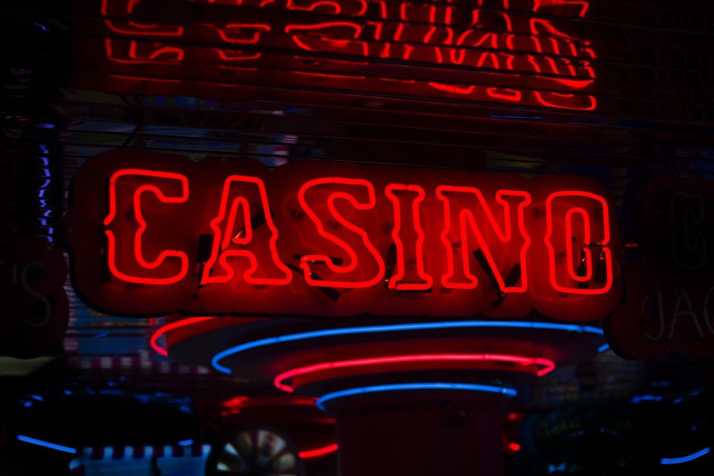 People Are Increasingly Gravitating Toward Online Casinos